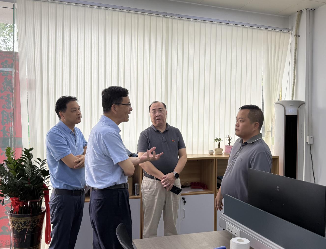 260414市商务局赴长安车检场开展转型升级调研工作.docx_1